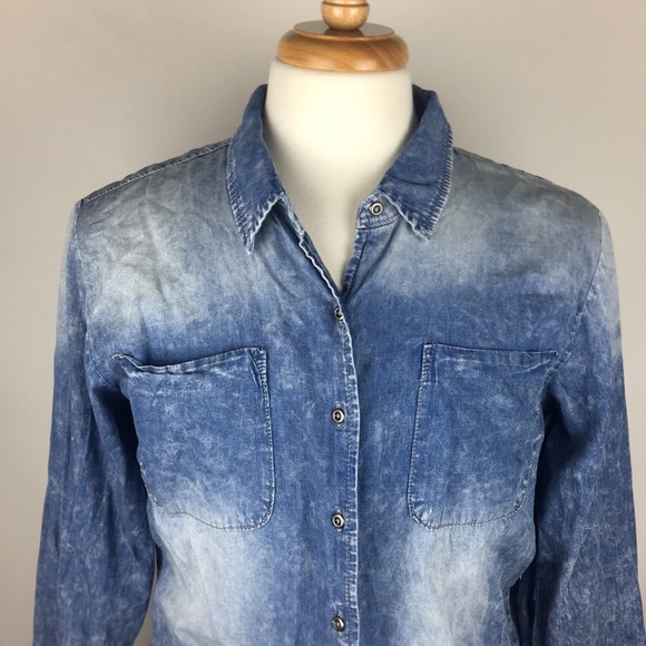 Vanilla Star Denim Style Button Front Shirt Sz XL - Picture 2 of 6